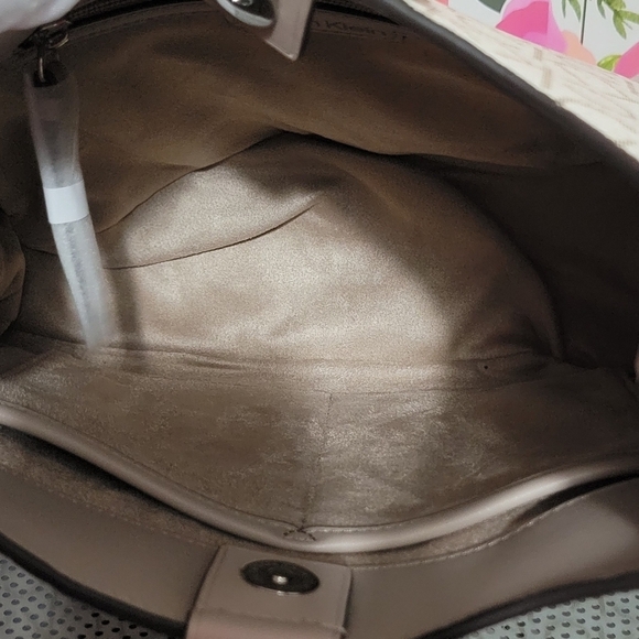 CALVIN KLEIN Audrey Hobo - Picture 3 of 7